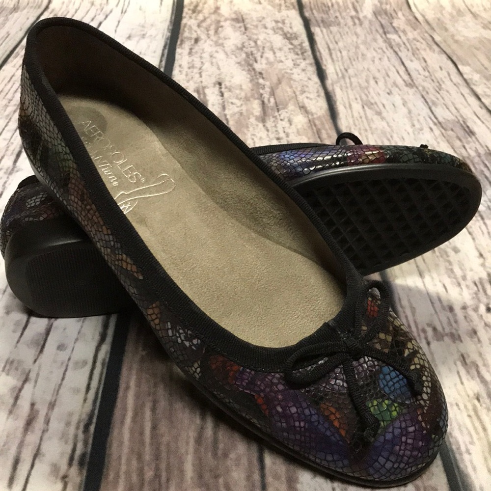 Multi-colored Aerosoles Stitch N Turn